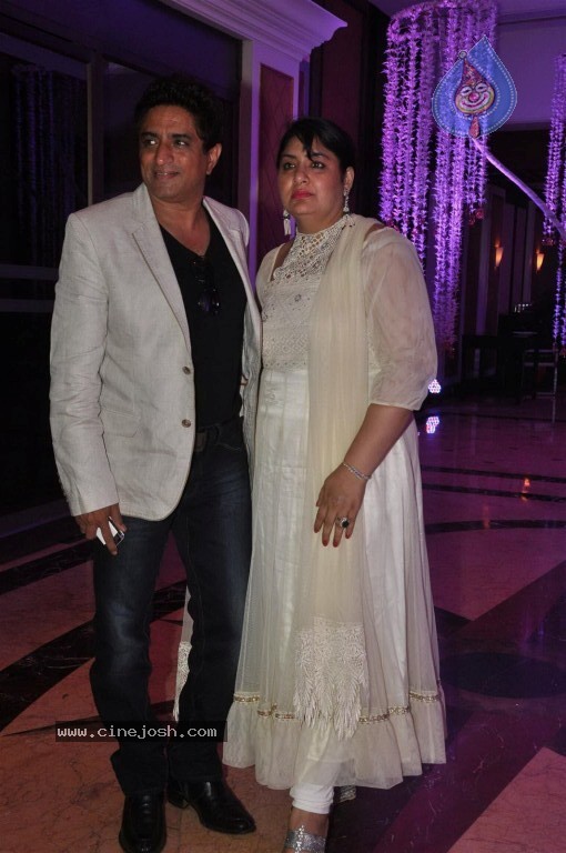 Singer Sunidhi Chauhan Wedding Reception - 51 / 64 photos