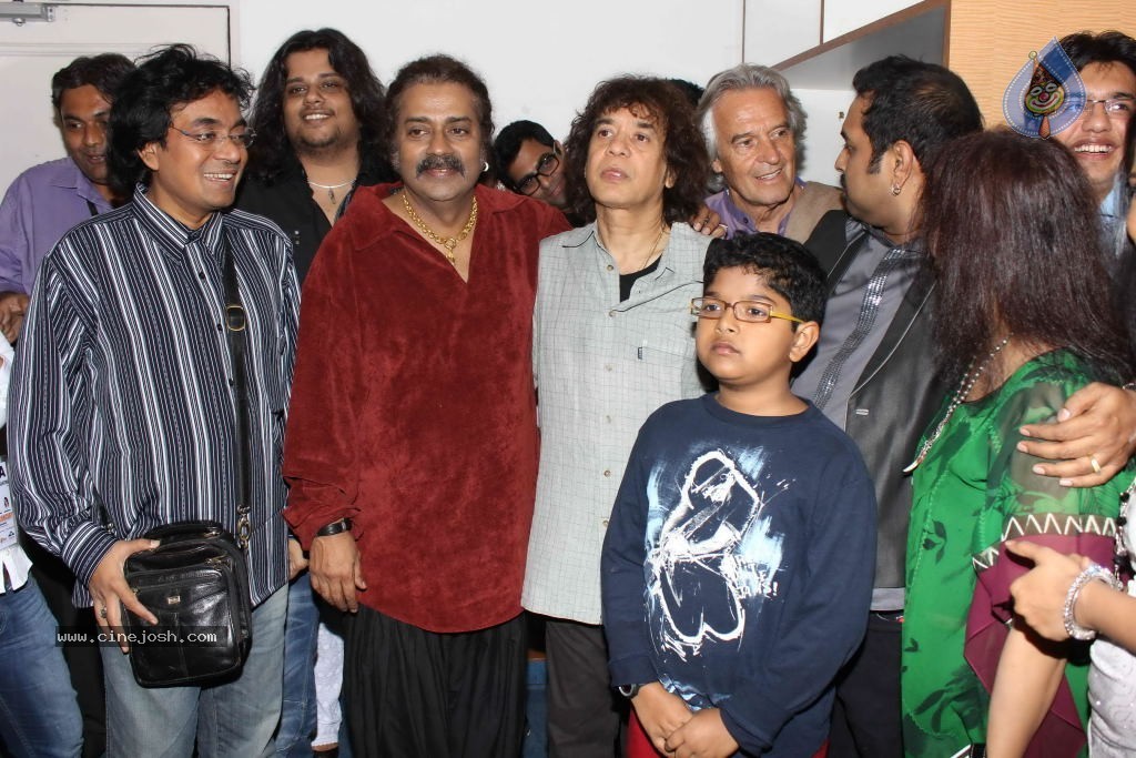 Singers at Kings in Concert Event - 7 / 43 photos