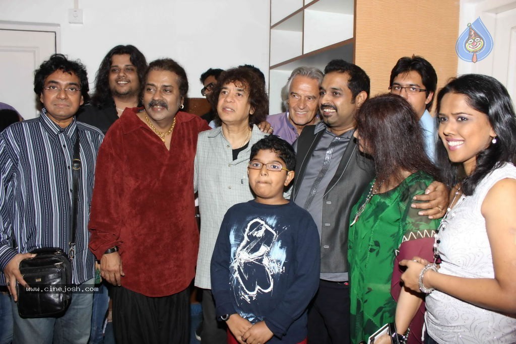 Singers at Kings in Concert Event - 31 / 43 photos