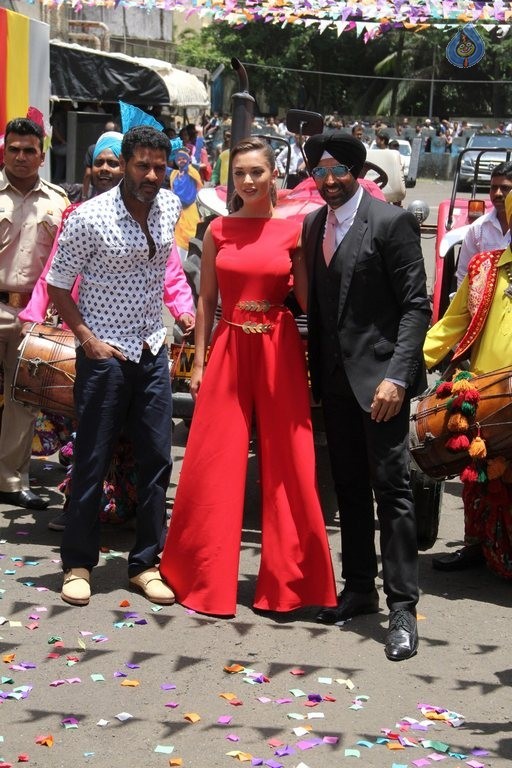Singh is Bling Trailer Launch - 1 / 42 photos