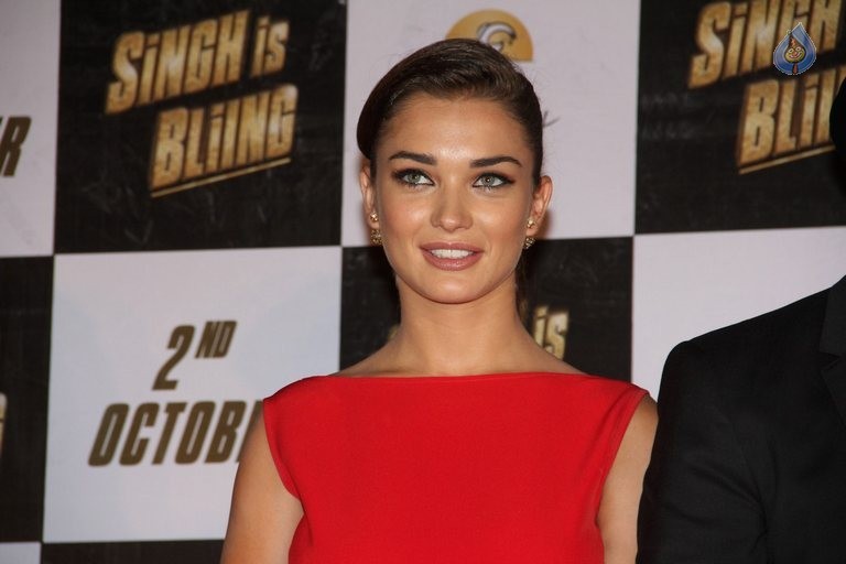 Singh is Bling Trailer Launch - 32 / 42 photos