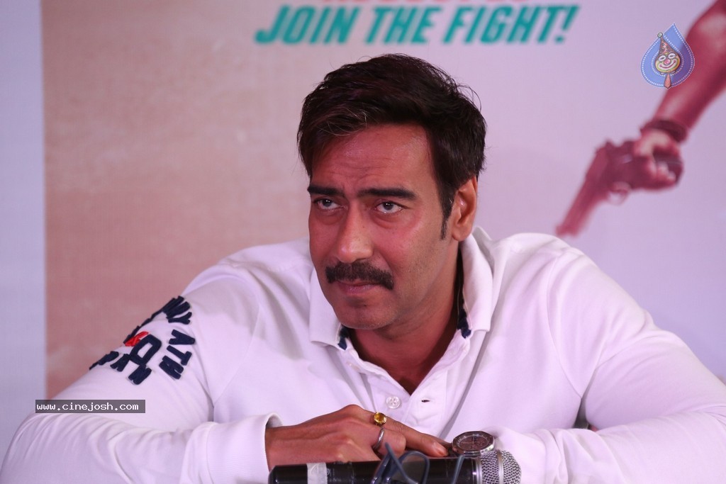 Singham Returns Promotional Event - 15 / 129 photos