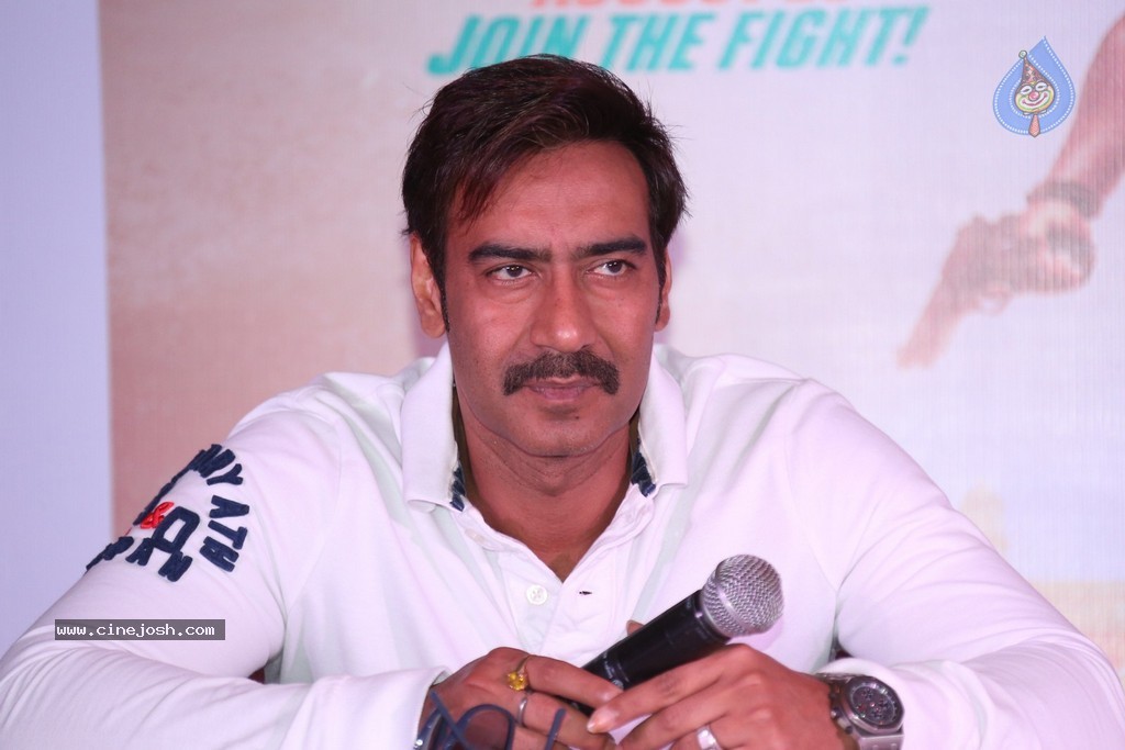 Singham Returns Promotional Event - 39 / 129 photos