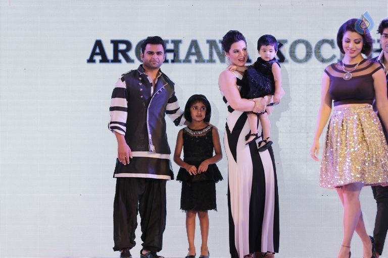 Smile Foundation 9th Edition Ramp Walk Show Photos - 61 / 104 photos