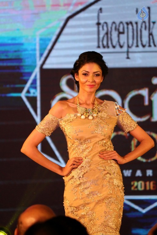 Society Icon Awards 2016 - 5 / 42 photos