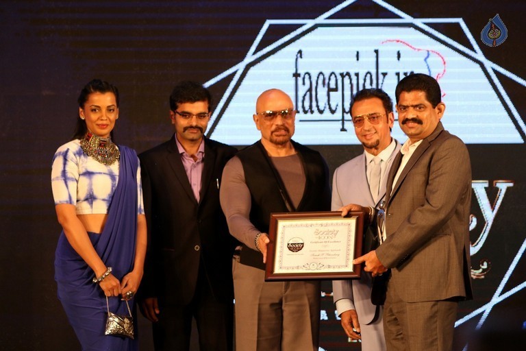 Society Icon Awards 2016 - 17 / 42 photos