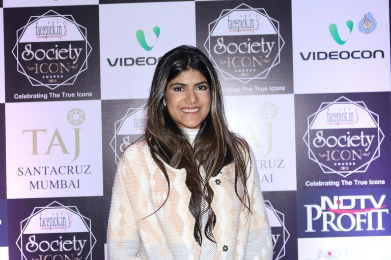 Society Icon Awards 2016 - 38 / 42 photos