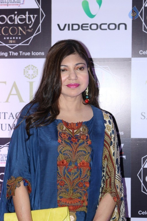 Society Icon Awards 2016 - 39 / 42 photos