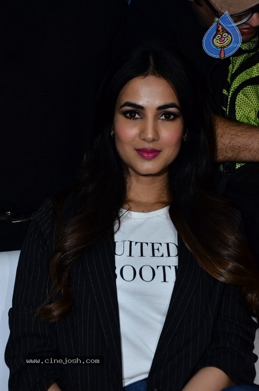 Sohail Chouhan Inaugurate Game zone and Restaurant - 18 / 41 photos