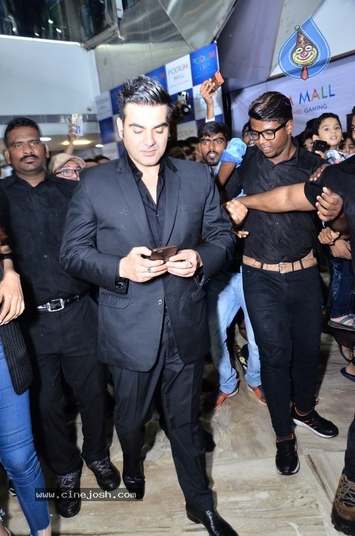 Sohail Chouhan Inaugurate Game zone and Restaurant - 31 / 41 photos