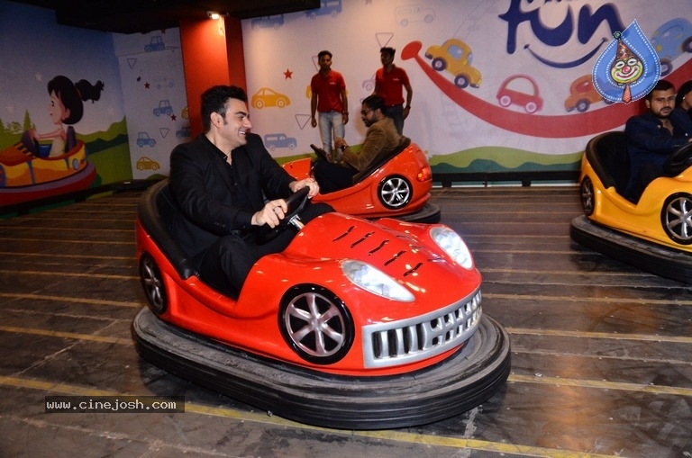 Sohail Chouhan Inaugurate Game zone and Restaurant - 36 / 41 photos
