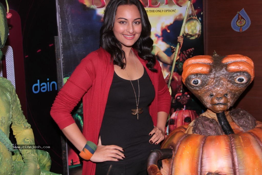 Sonakshi Sinha at Joker Film Event - 26 / 41 photos