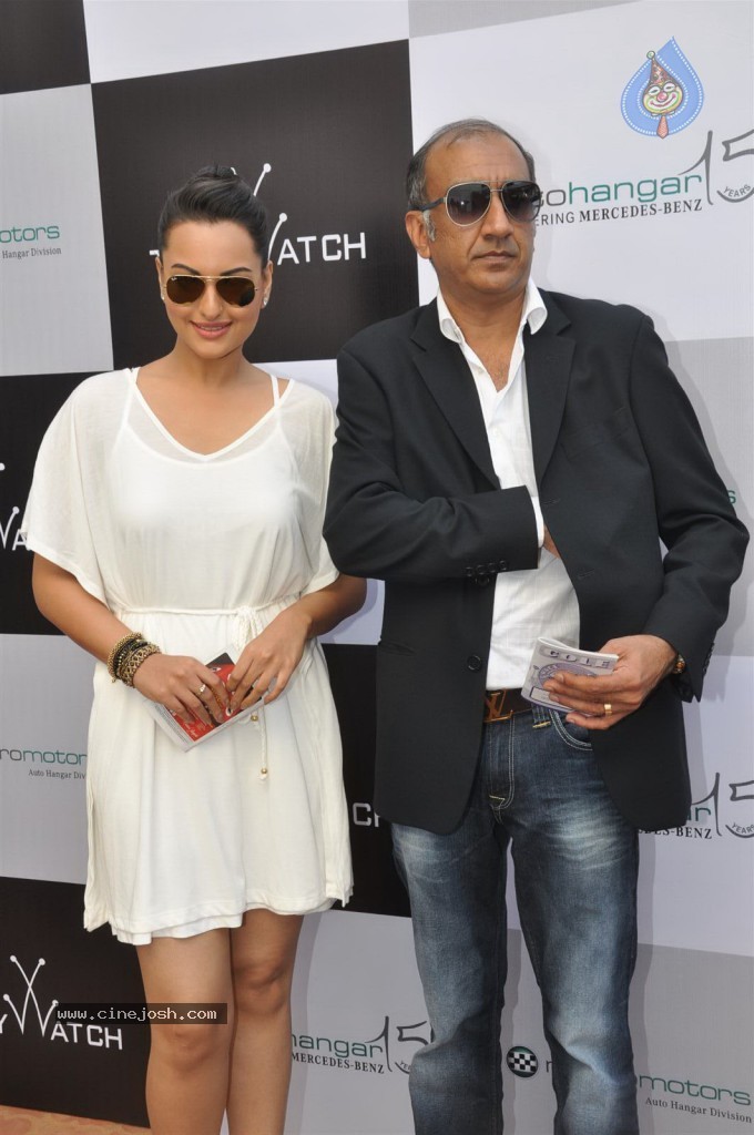 Sonakshi Sinha at Metro Motors Event - 22 / 54 photos