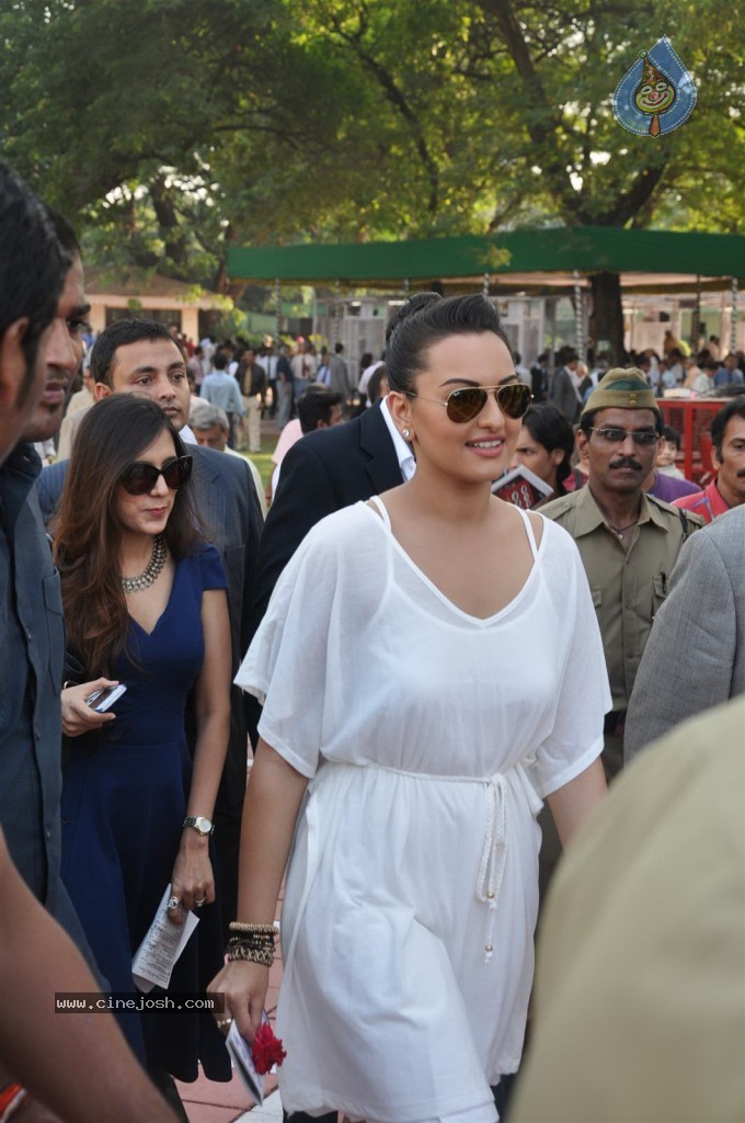 Sonakshi Sinha at Metro Motors Event - 54 / 54 photos