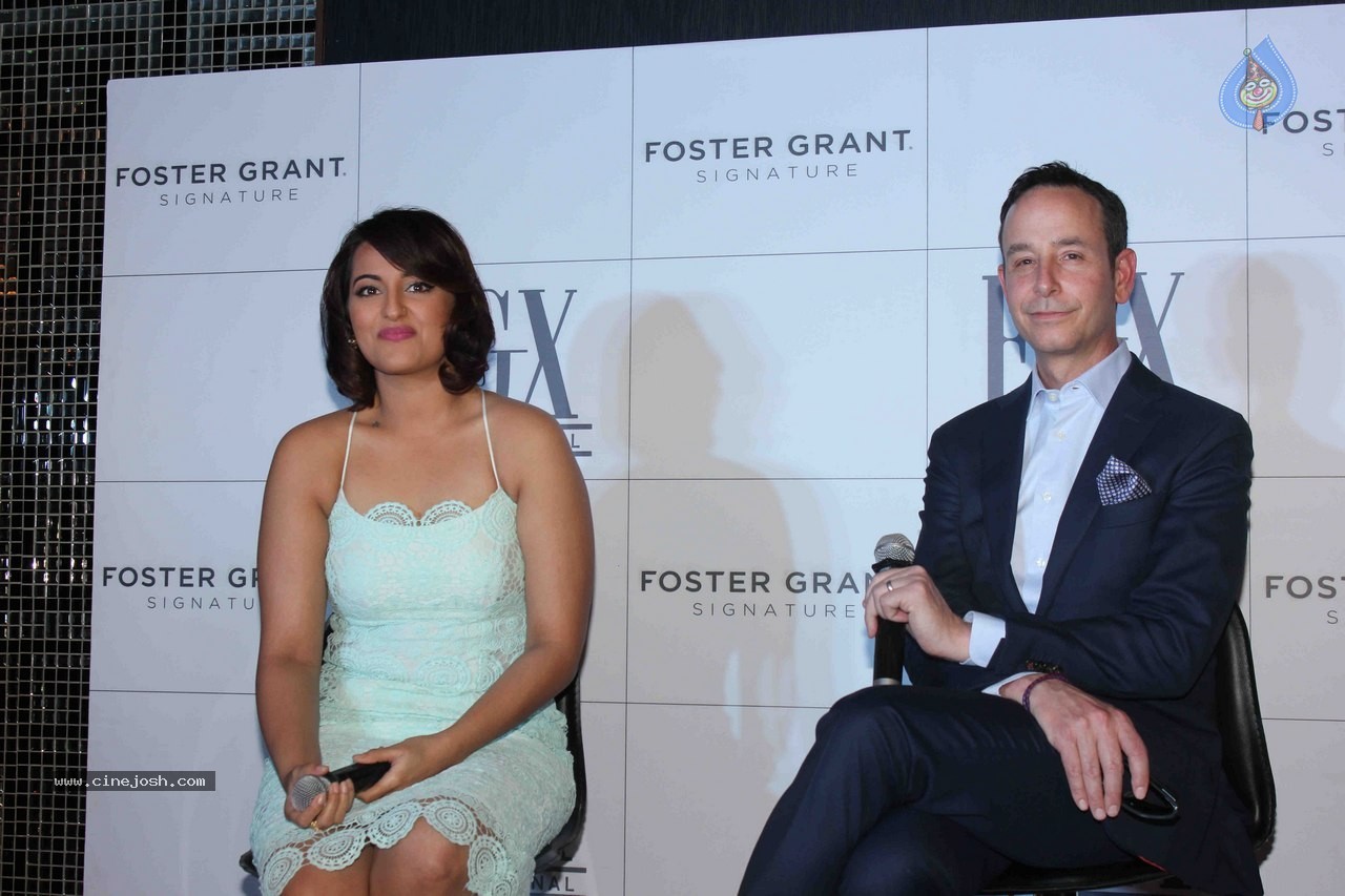 Sonakshi Sinha Launches Foster Grants Eyewear - 14 / 27 photos