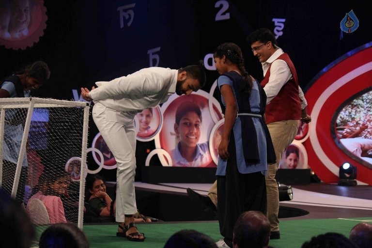 Sonali Bendre at Support My School Campaign  - 35 / 37 photos