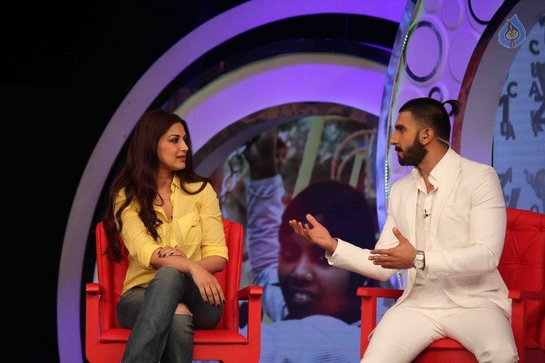 Sonali Bendre at Support My School Campaign  - 36 / 37 photos