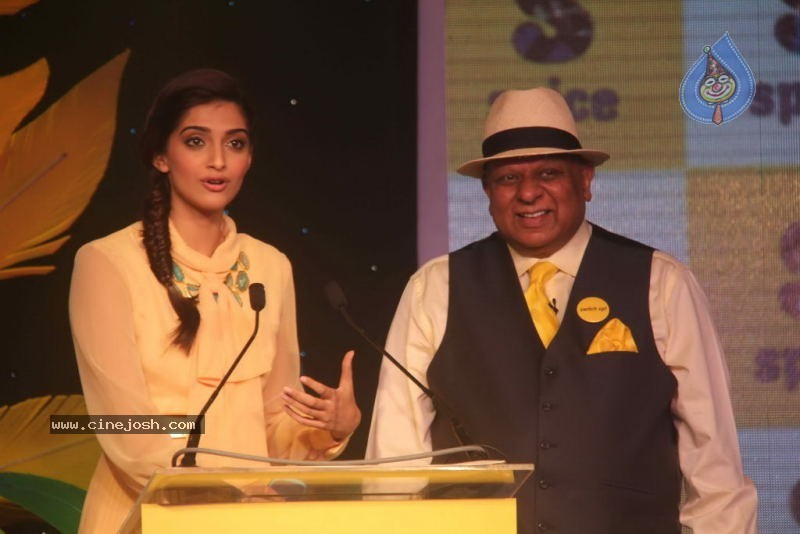 Sonam Kapoor Launches Spice Mobility - 28 / 32 photos