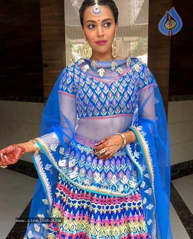 Sonam Kapoor Wedding Photos Set1 - 5 / 18 photos