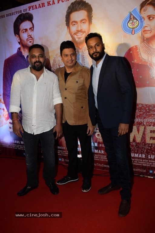 Sonu Ke Titu Ki Sweety Movie Success Party Photos - 24 / 30 photos