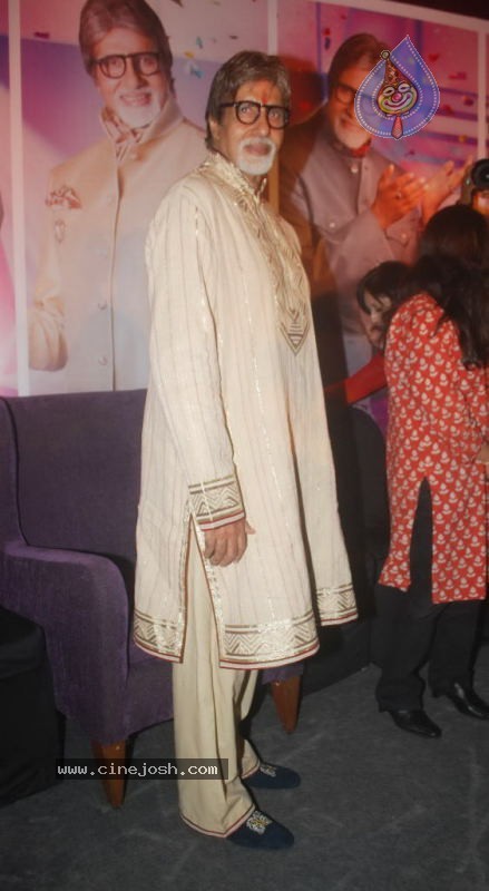 Sony TV Celebrates Big B Birthday - 20 / 25 photos