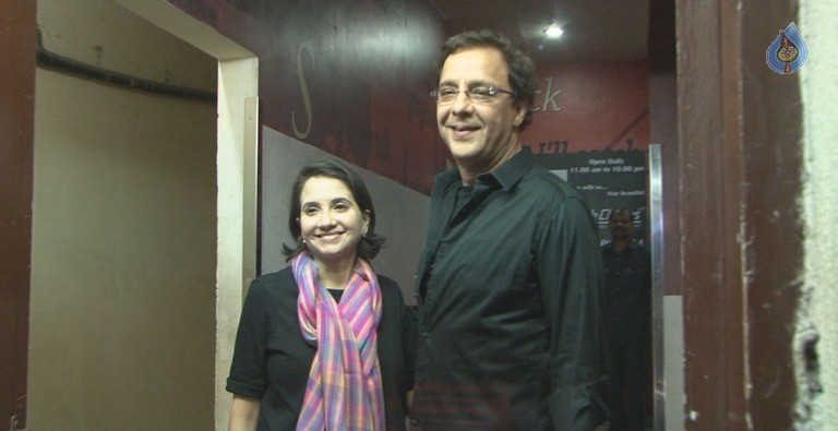 Special Screening of Film Kaabil - 11 / 21 photos