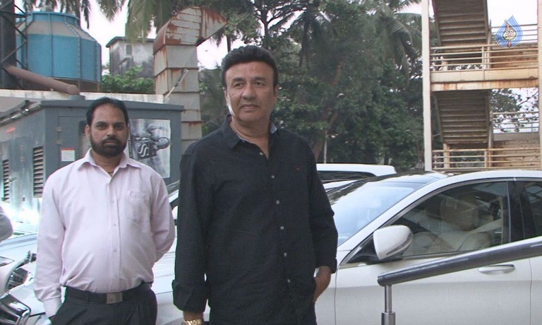 Special Screening of Film Kaabil - 17 / 21 photos