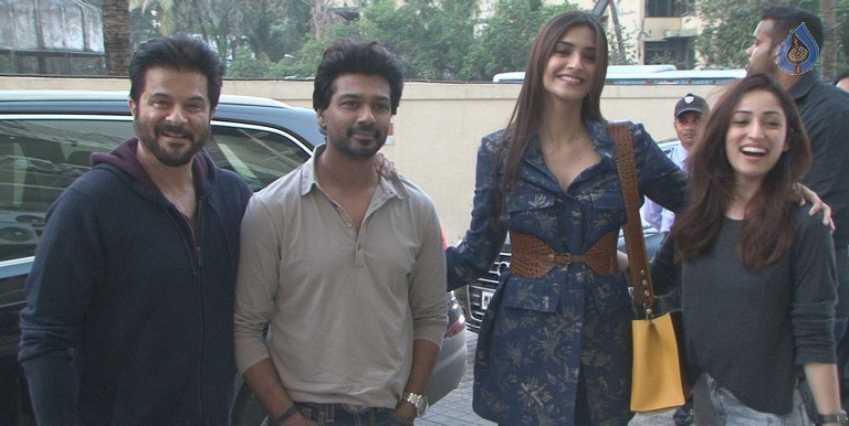 Special Screening of Film Kaabil - 21 / 21 photos