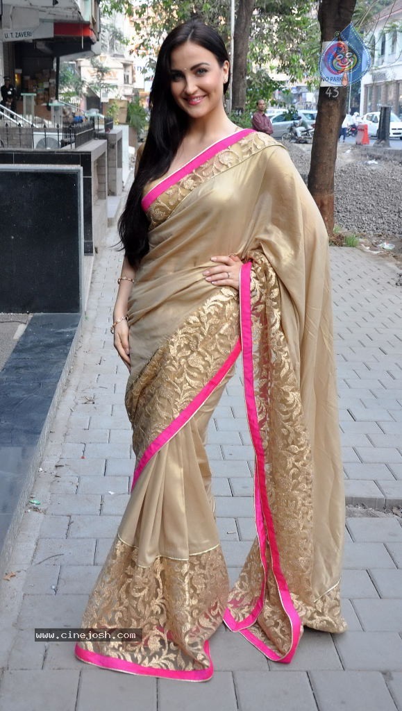 Spring Summer 2014 Preview of Hue Store - 4 / 23 photos