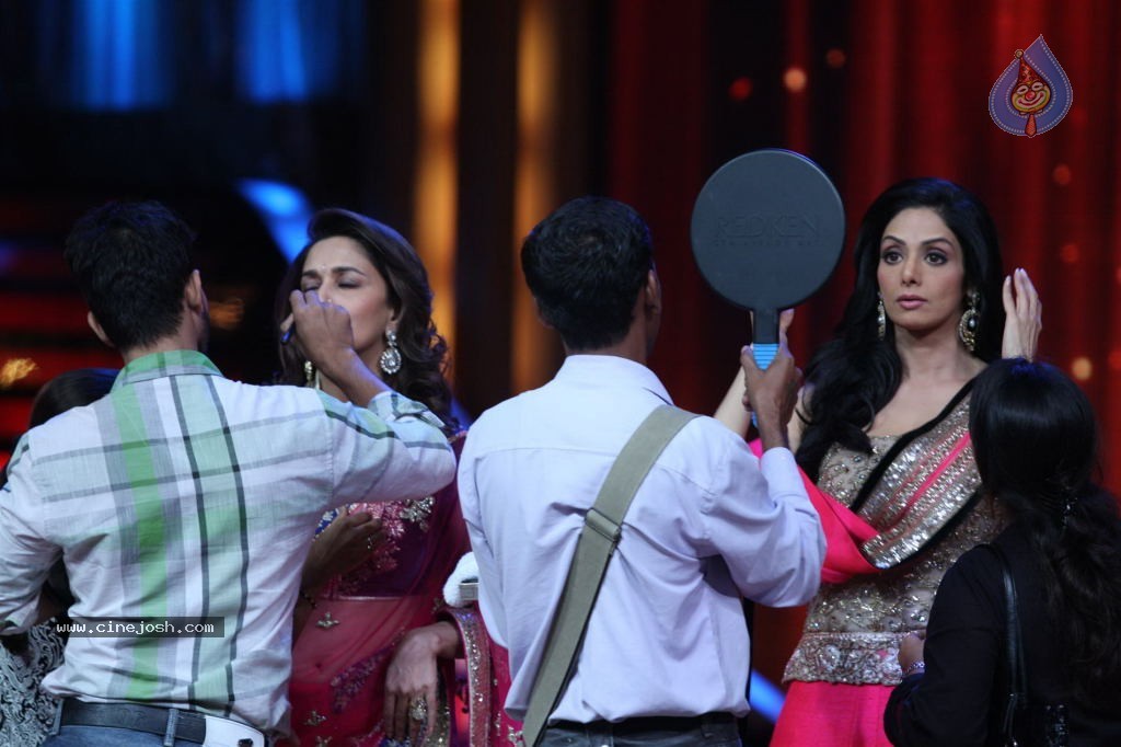 Sridevi at Jhalak Dikhla Jaa Grand Finale - 28 / 69 photos