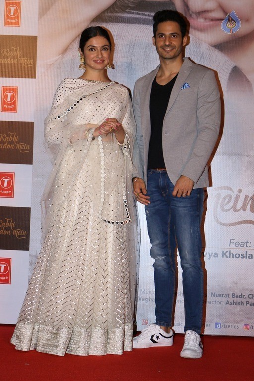 Sridevi at Kabhi Yaadon Mein Song Launch - 2 / 42 photos