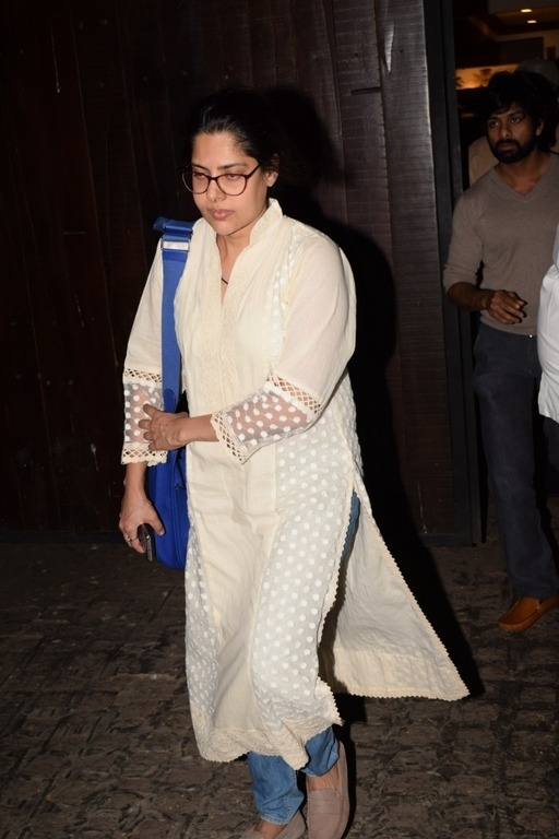 Sridevi Death - Celebs Visit Anil Kapoor Set 5 - 13 / 14 photos
