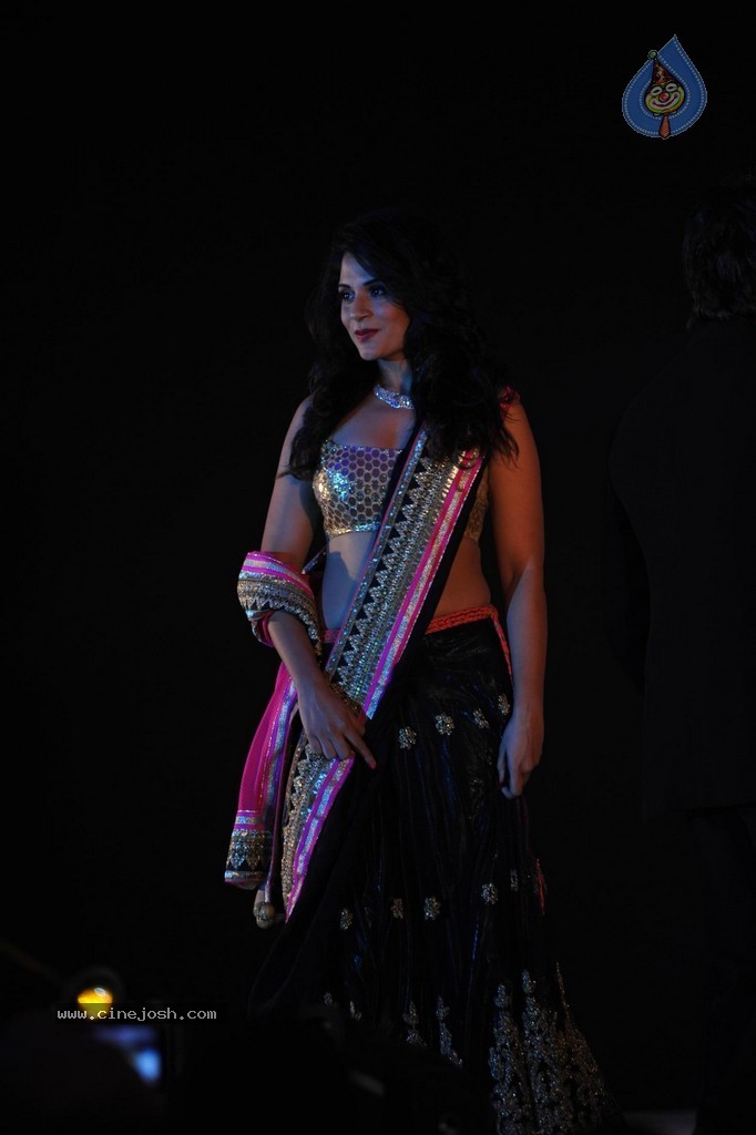 SRK at Ticket to Bollywood Event - 53 / 122 photos