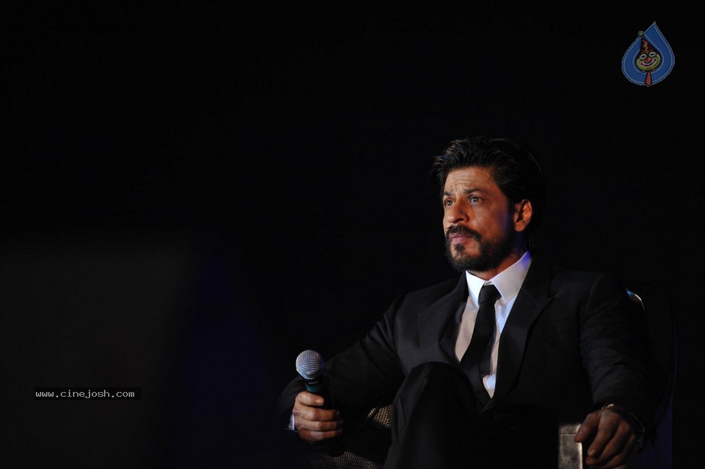 SRK at Ticket to Bollywood Event - 122 / 122 photos
