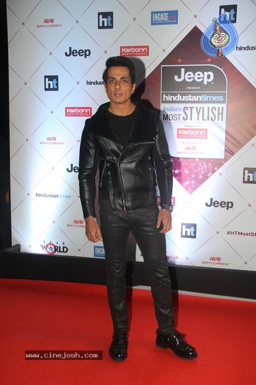 Star Studded Red Carpet Of Ht Most Stylish Awards 2018 - 26 / 36 photos