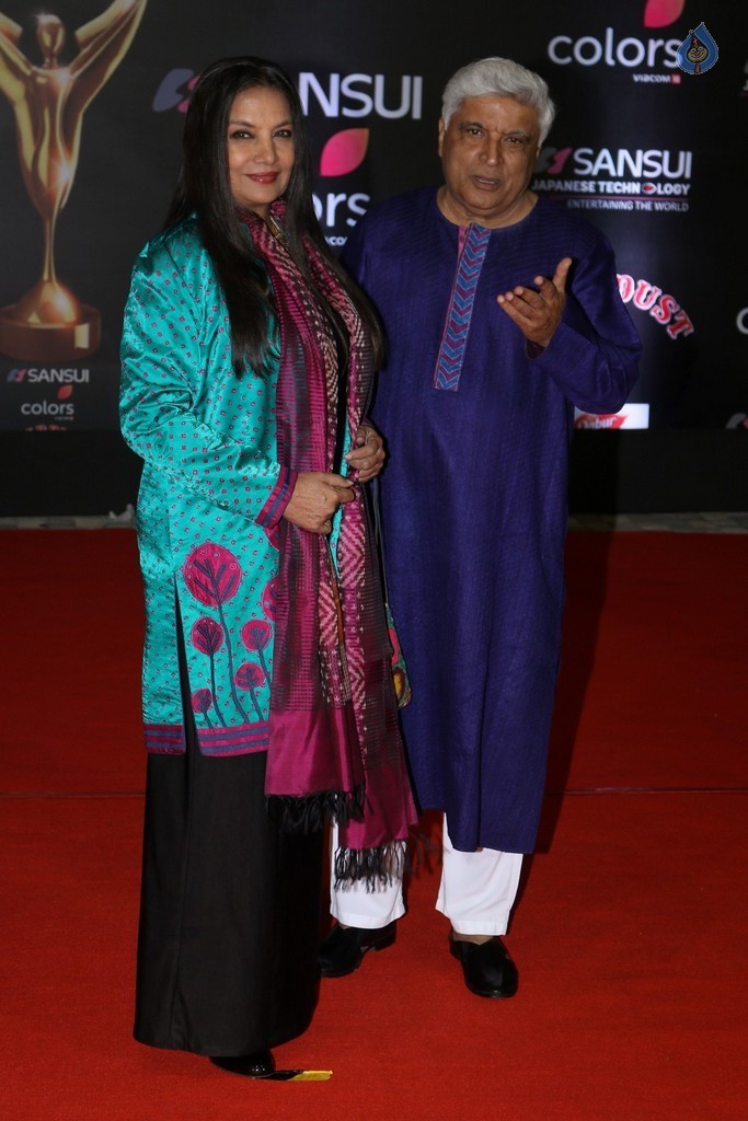 Stardust Awards 2016 Red Carpet 2 - 2 / 62 photos