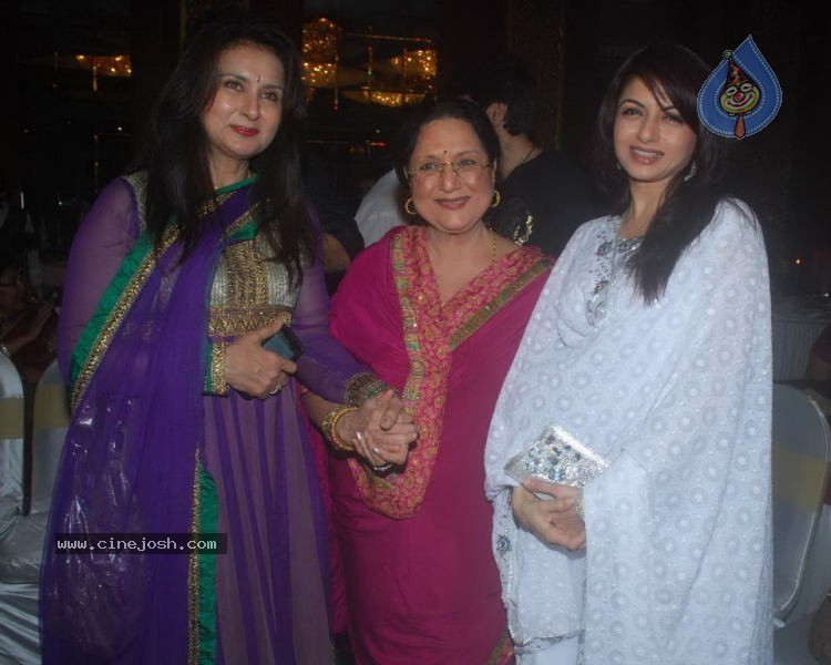 Sudesh Bhosle Birthday Party - 40 / 87 photos