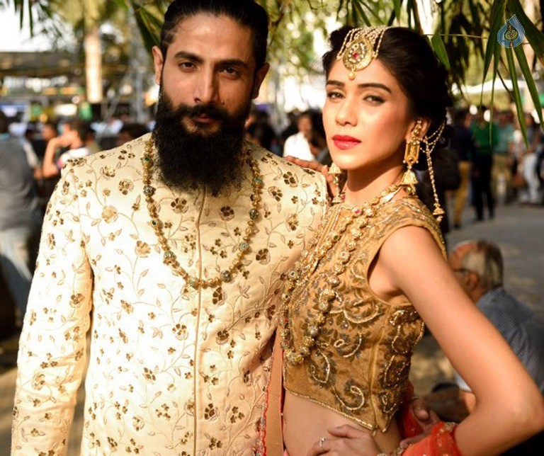 Summer Fashion Bridal Show - 3 / 21 photos