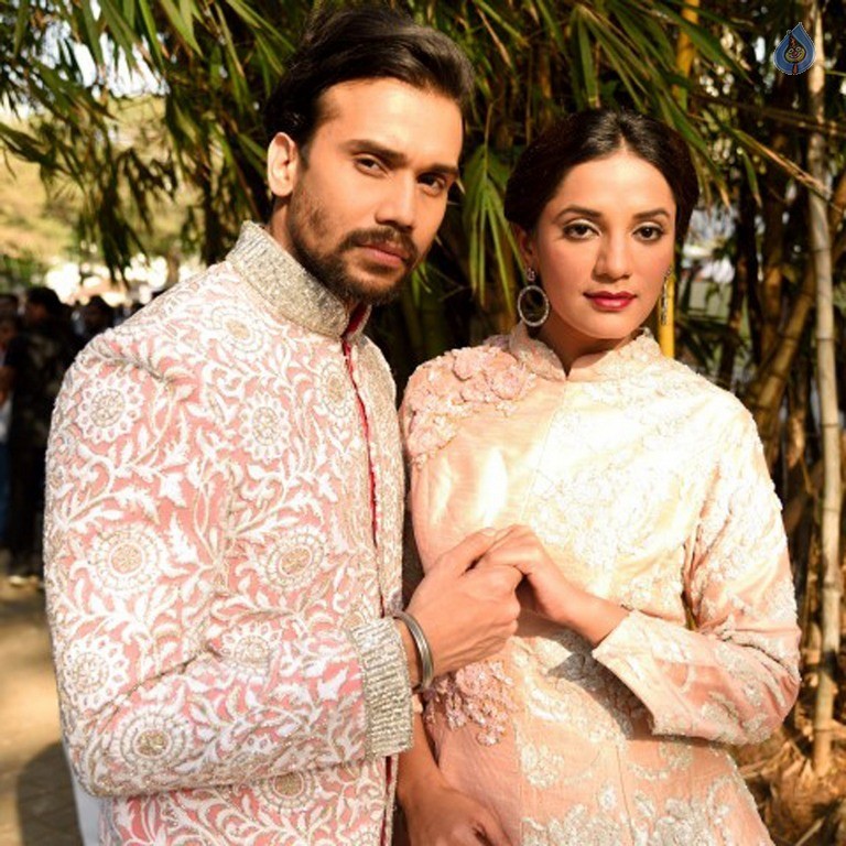 Summer Fashion Bridal Show - 12 / 21 photos