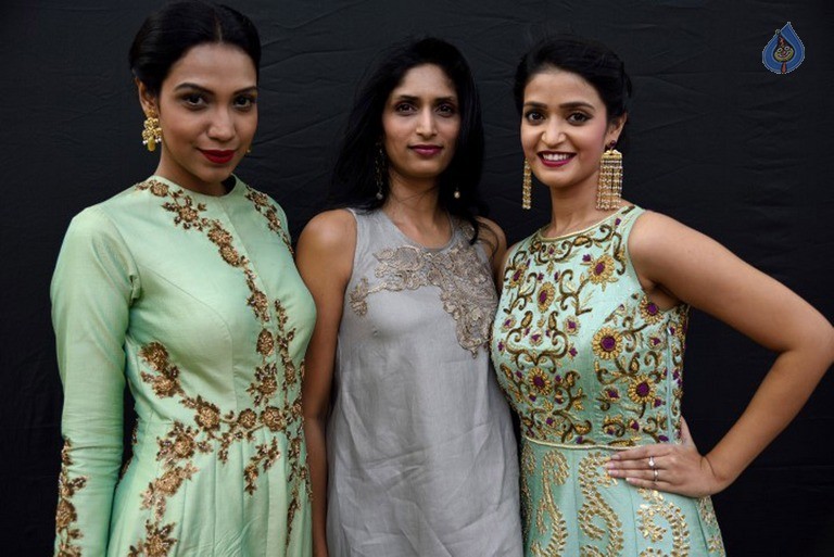 Summer Fashion Bridal Show - 20 / 21 photos