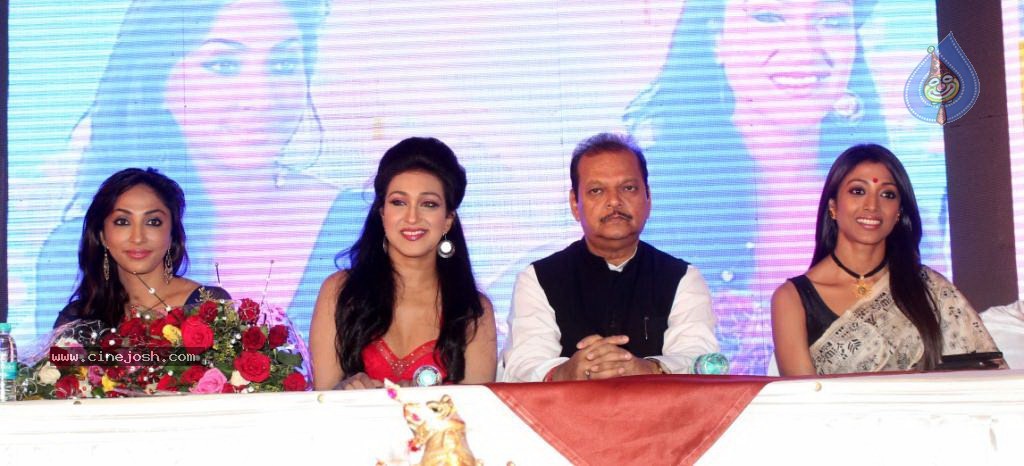 Sunil Gavaskar Launches POTO Potato Flakes - 60 / 85 photos