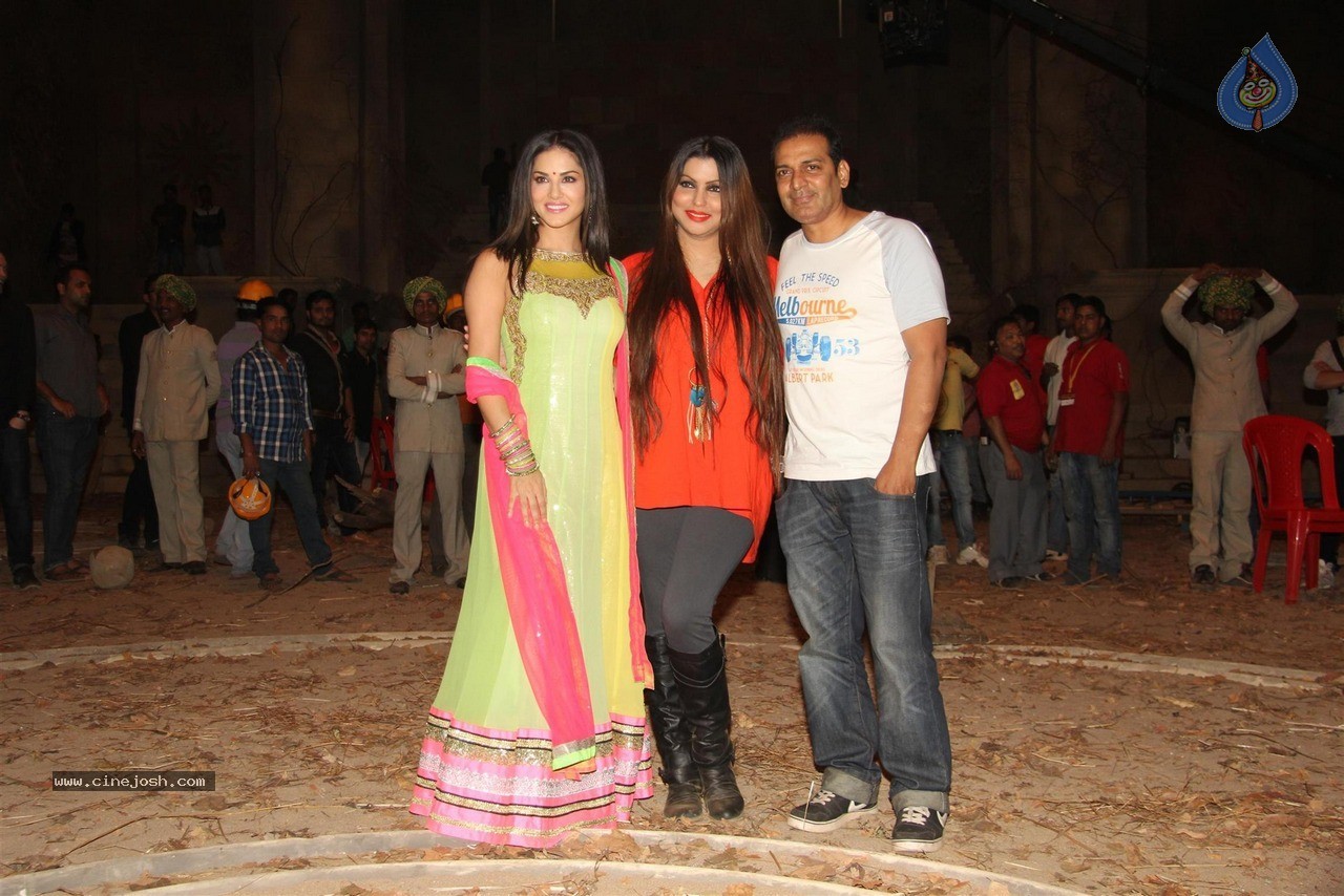 Sunny Leone at Film Leela Sets - 37 / 41 photos