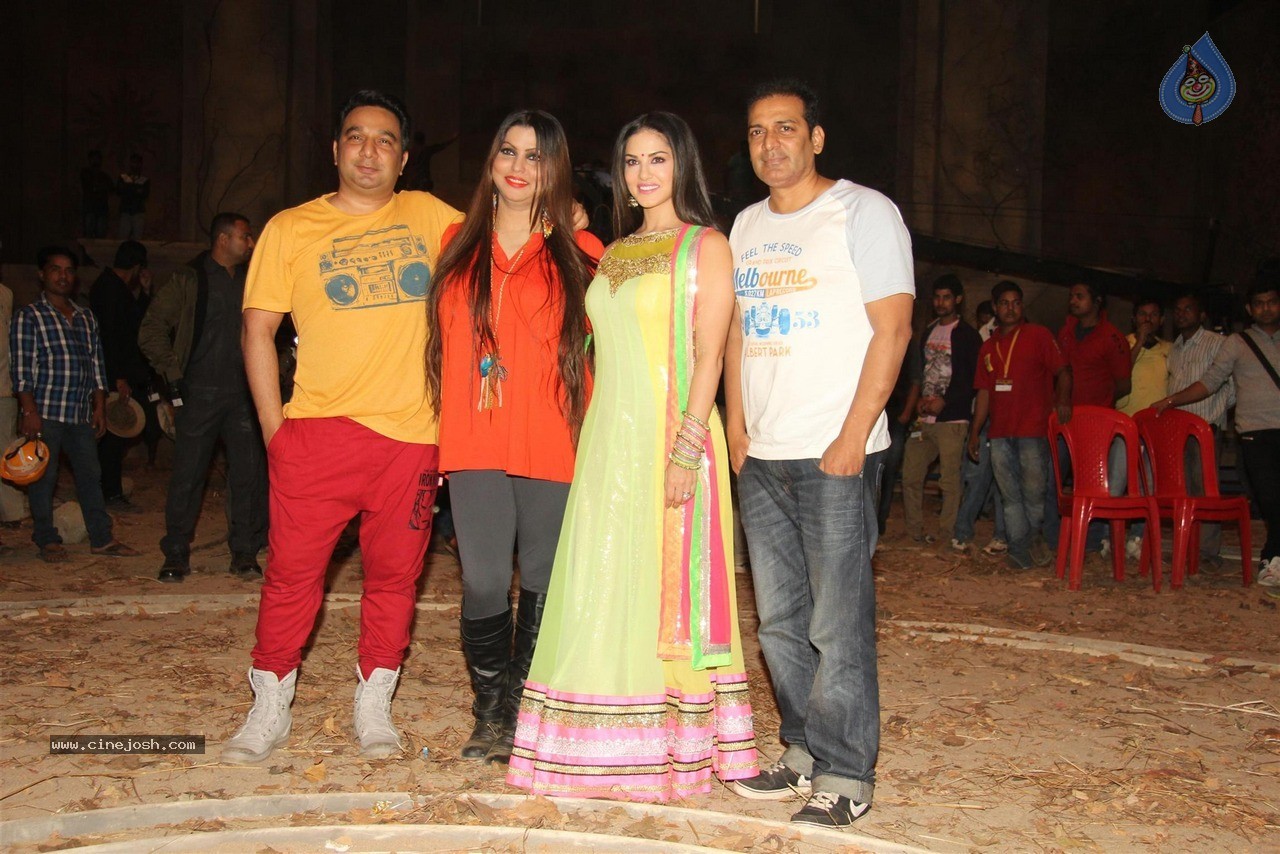 Sunny Leone at Film Leela Sets - 41 / 41 photos