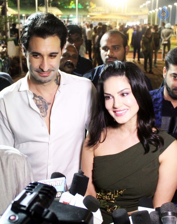 Sunny Leone at The Atilla Million Race Event - 1 / 38 photos