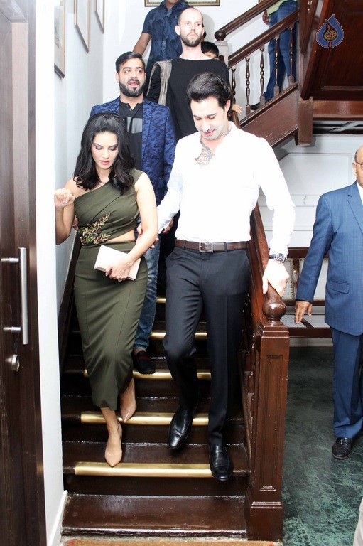 Sunny Leone at The Atilla Million Race Event - 16 / 38 photos