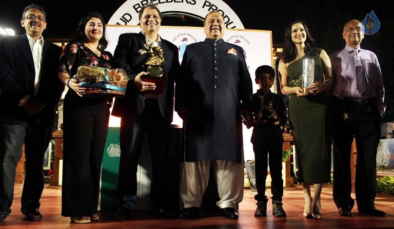 Sunny Leone at The Atilla Million Race Event - 22 / 38 photos