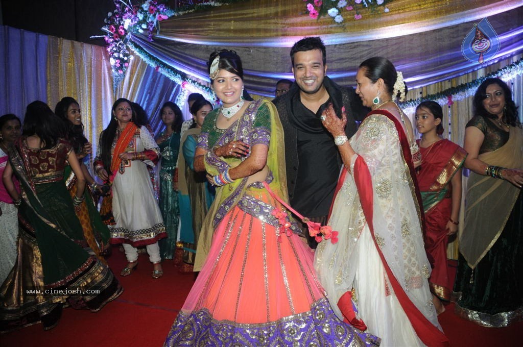 Suraj Godombe Sangeet Ceremony - 15 / 45 photos