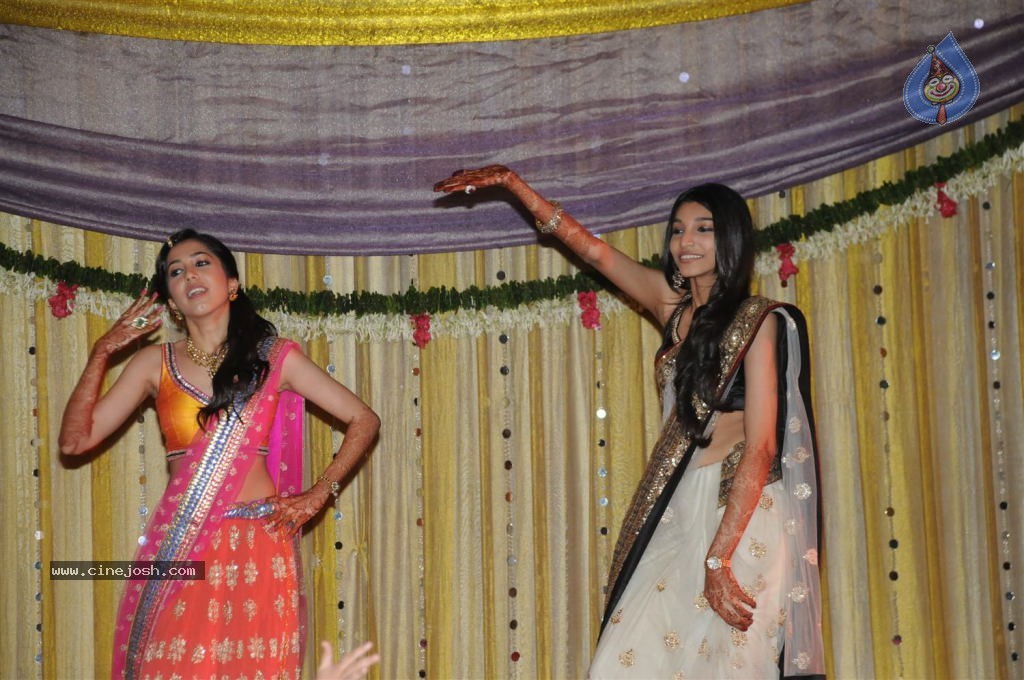 Suraj Godombe Sangeet Ceremony - 42 / 45 photos