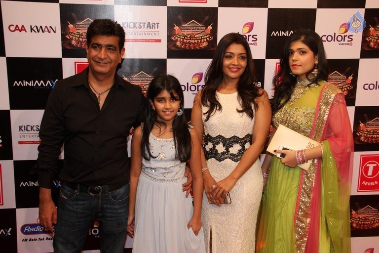 Suron Ke Sang Salaam Shri Gulshan Kumar Red Carpet - 74 / 82 photos