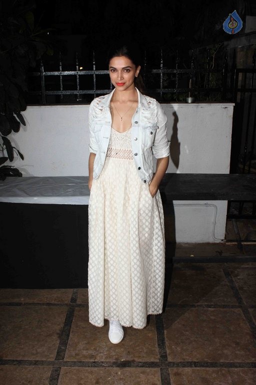 Tamasha Team at Prithvi Theater Festival - 4 / 11 photos